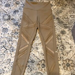Tan Alo Leggings